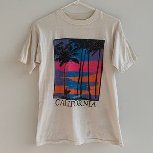 Vintage California Graphic Sunset Surf T-shirt